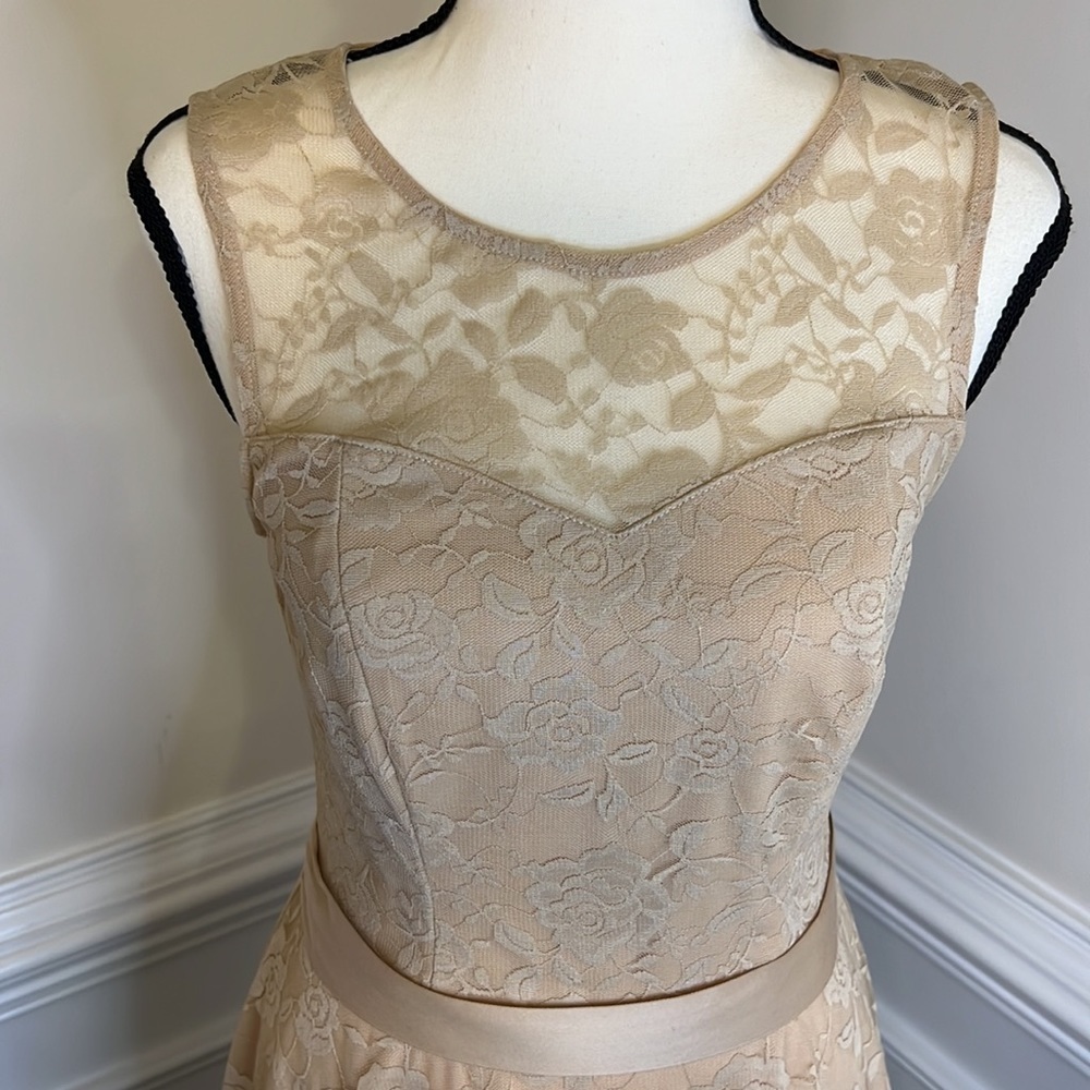 Dressy Star Sleeveless Lace Floral Print A Line Dress Tan Size Small - Picture 7 of 15